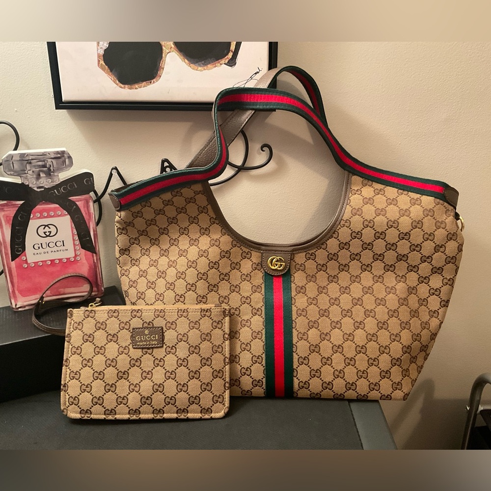 Beautiful Shoulder Handbag